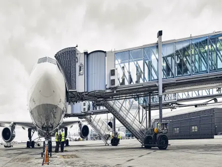 Solutions pour les aéroports | TK Elevator