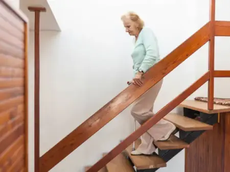 Peut-on monter les escaliers après une hystérectomie ?