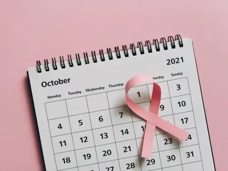 OCTOBRE ROSE, SENSIBILISER AU DÉPISTAGE DU CANCER DU SEIN.